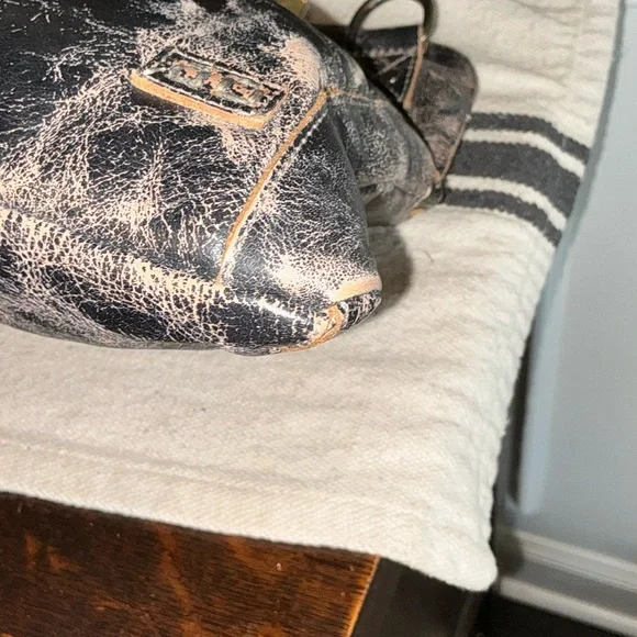 NWOT Bed Stu Leather Aiken 2 Way Crossbody Bag Black Rustic Retail $265 - Picture 10 of 13